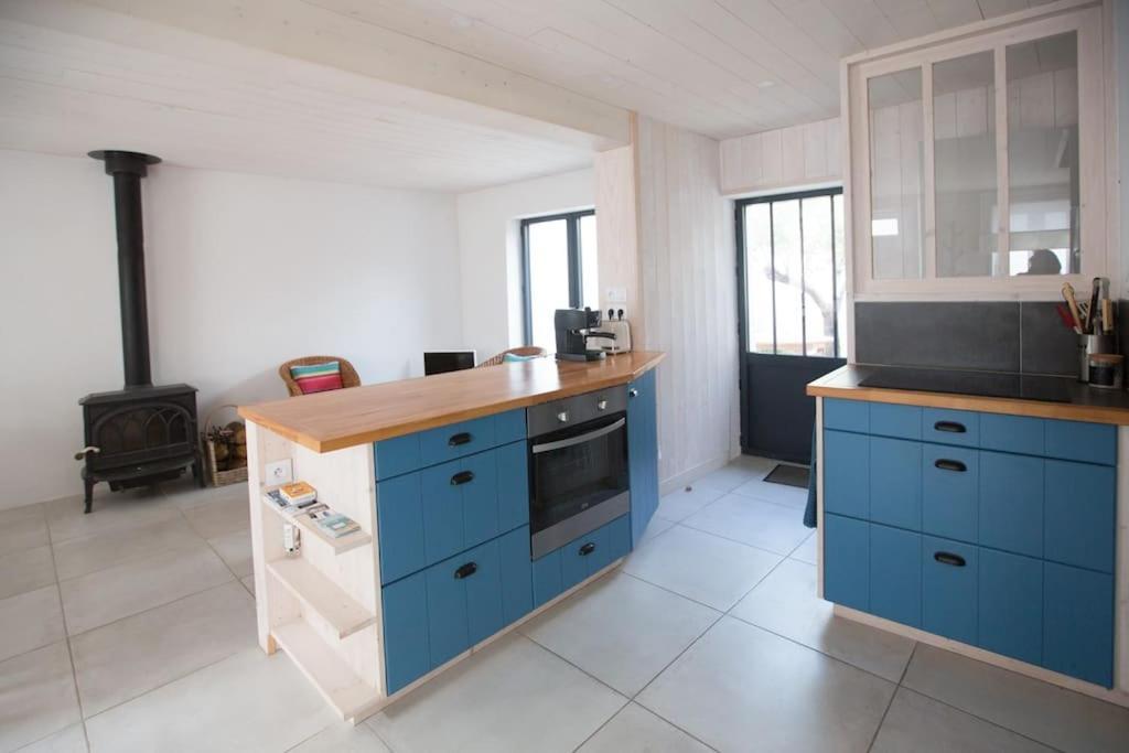 Les Maisons De L'Olivette La Couarde-sur-Mer Luaran gambar